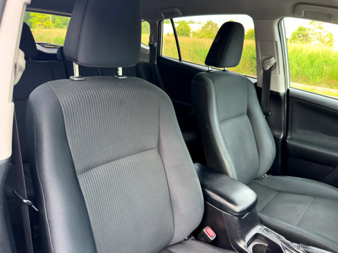 Used 2015 Toyota RAV4 LE image 15