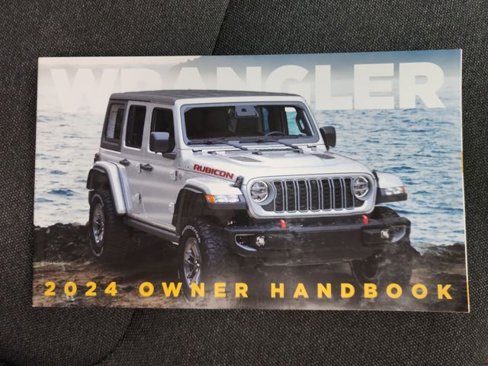 Used 2024 Jeep Wrangler Unlimited Rubicon w/ XTREMEE 35" Tire Package image 13