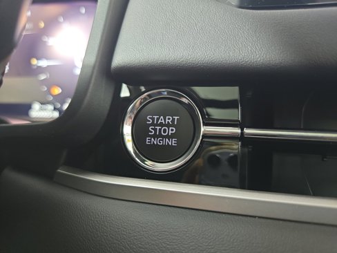 New 2025 Mitsubishi Outlander SEL image 30