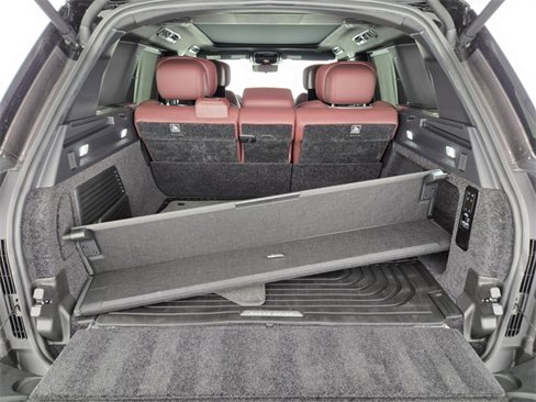 Certified 2024 Land Rover Range Rover Autobiography image 15