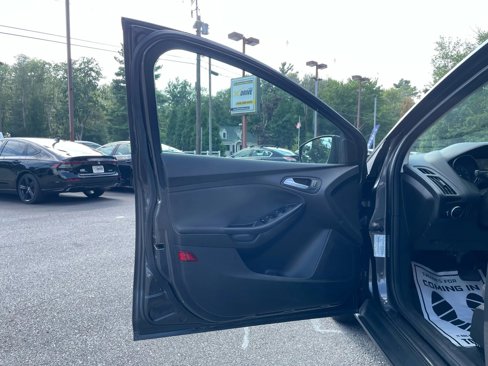 Used 2015 Ford Focus SE image 15