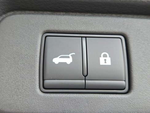 New 2026 Nissan Rogue Platinum image 8
