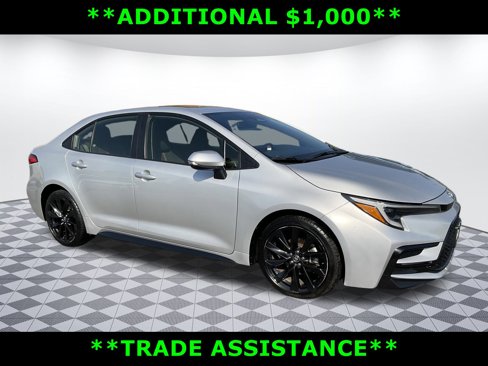 Used 2024 Toyota Corolla SE image 1