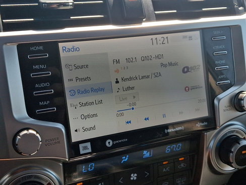 Used 2022 Toyota 4Runner Limited image 18