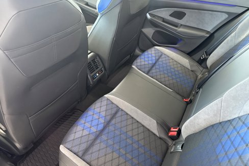 New 2025 Volkswagen Golf R Black Edition image 9