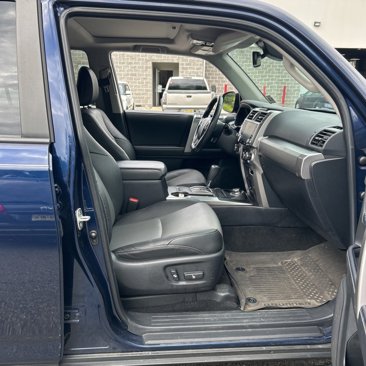Used 2022 Toyota 4Runner SR5 Premium image 6