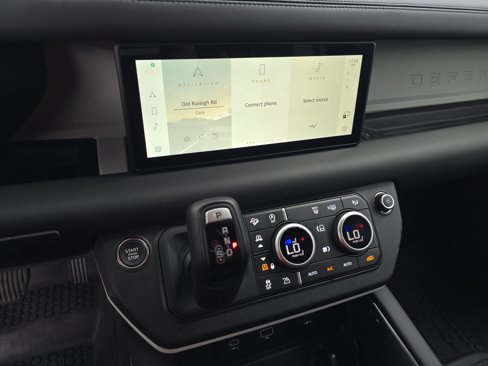 Certified 2024 Land Rover Defender 110 X-Dynamic SE image 19