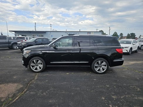 Used 2018 Lincoln Navigator Reserve w/ Technology Package image 3