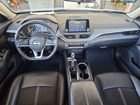 Used 2024 Nissan Altima 2.5 SR image 9
