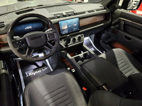 Used 2025 Land Rover Defender 110 image 70