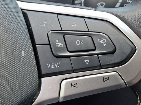 Used 2024 Volkswagen Tiguan Wolfsburg Edition image 23