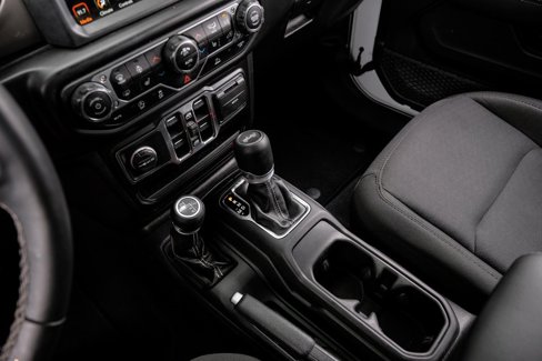 Used 2022 Jeep Wrangler Unlimited Sahara w/ Cold Weather Group image 35