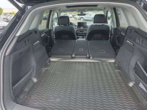 Certified 2025 Audi Q5 2.0T Premium image 18