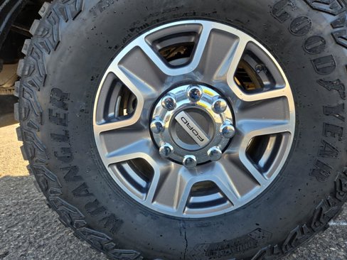 Used 2024 Ford F250 Lariat image 14