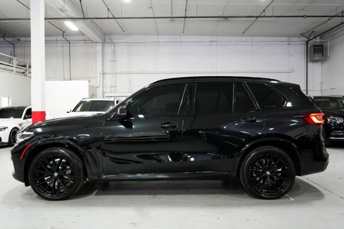 Used 2023 BMW X5 xDrive40i w/ M Sport Package image 2