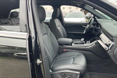 Certified 2025 Audi Q7 3.0T Premium image 7