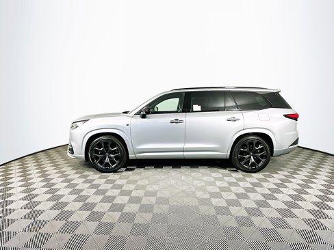 New 2025 Lexus TX 500h AWD image 4