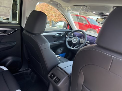New 2025 Buick Envision Sport Touring image 28