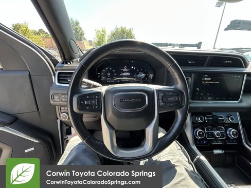 Used 2022 GMC Yukon XL Denali image 14