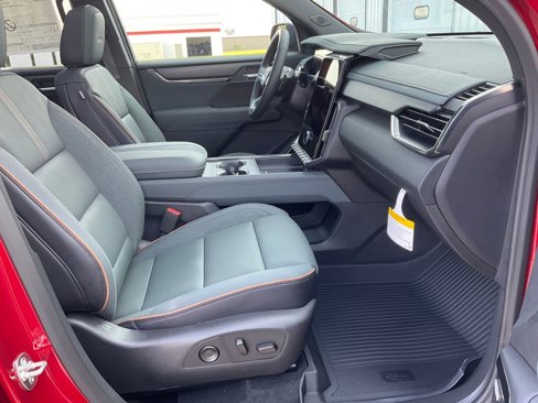 New 2026 GMC Acadia AT4 w/ Super Cruise Package image 16
