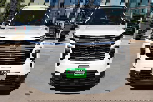 New 2026 Chevrolet Traverse LT w/ Driver Confidence Package image 2
