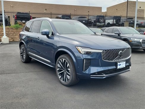 New 2026 Volvo XC90 B5 Plus image 7