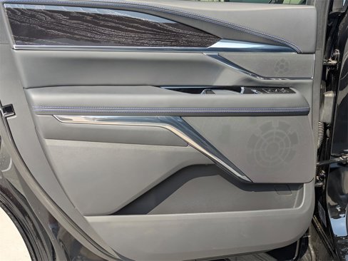New 2026 Cadillac Escalade IQ Sport 1 w/ LPO, Floor Liner Package image 17