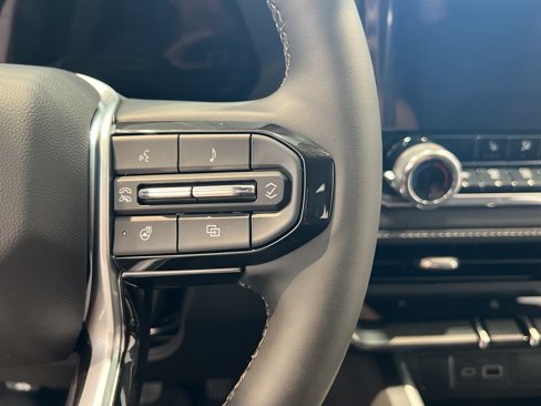 New 2025 Chevrolet Colorado LT w/ LT Convenience Package image 30