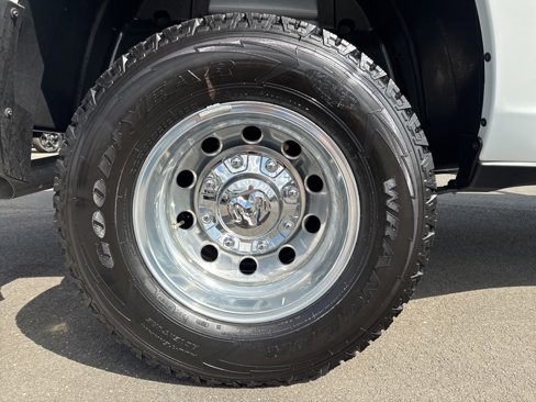 New 2025 RAM 3500 Laramie image 12