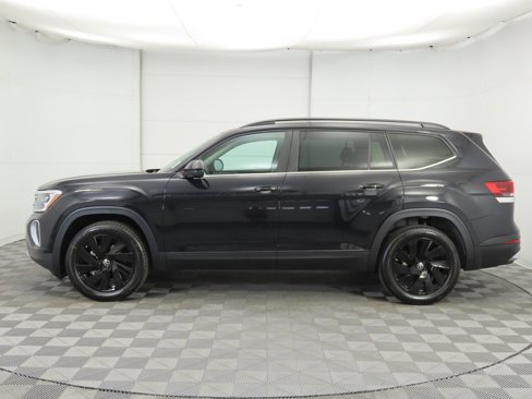 New 2026 Volkswagen Atlas SE image 9