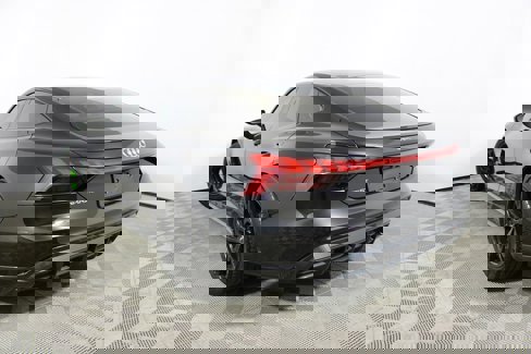 Used 2024 Audi e-tron GT Premium Plus image 45