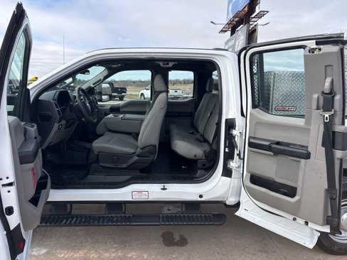 Used 2020 Ford F250 XL w/ Power Equipment Group image 11