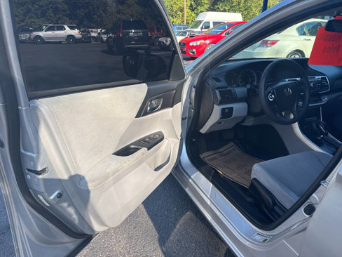 Used 2013 Honda Accord LX image 11