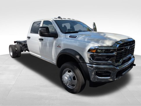 New 2025 RAM 5500 Tradesman image 31