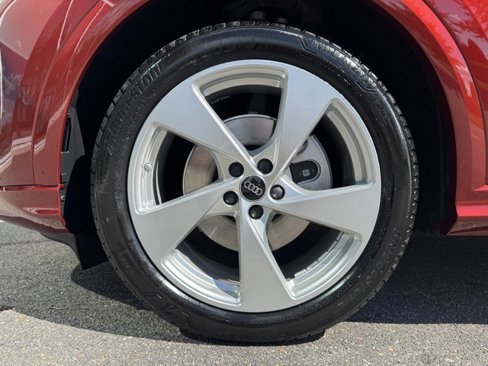 New 2025 Audi Q5 Prestige image 8