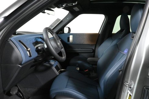 Used 2025 MINI Cooper Countryman SE w/ Comfort Package Max image 3
