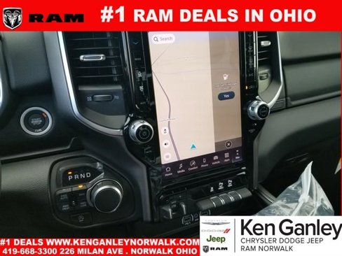 New 2026 RAM 1500 4x4 Crew Cab image 12