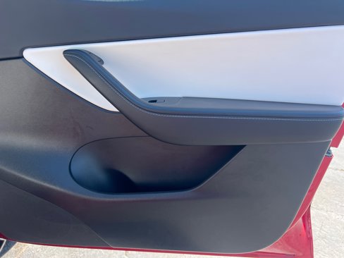 Used 2021 Tesla Model Y Long Range image 18