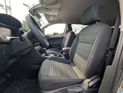 Used 2022 Volkswagen Tiguan S image 27