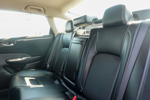 Used 2018 Honda Clarity Touring image 24