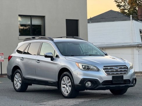 Used 2015 Subaru Outback 2.5i Premium image 2