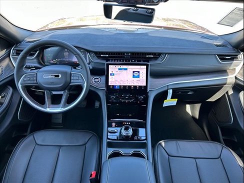 New 2024 Jeep Grand Cherokee Limited 4xe w/ Luxury Tech Group II image 33