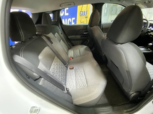Used 2025 Nissan Kicks SV image 27