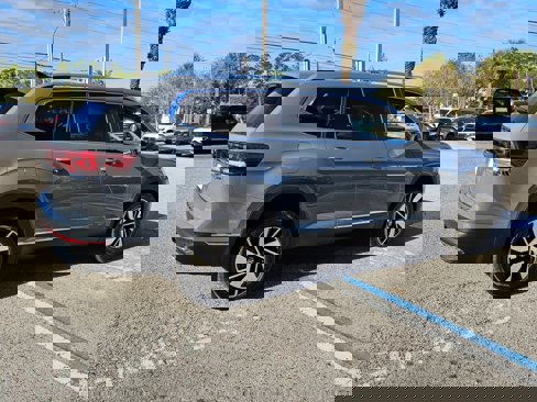 New 2025 Volkswagen Atlas SEL image 18