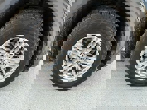 Used 2022 Ford Explorer XLT w/ Equipment Group 202A image 13