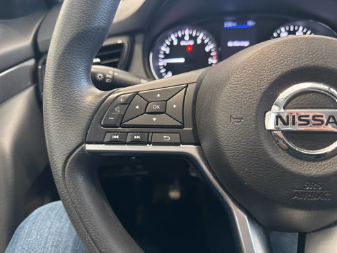 Used 2018 Nissan Rogue S image 35