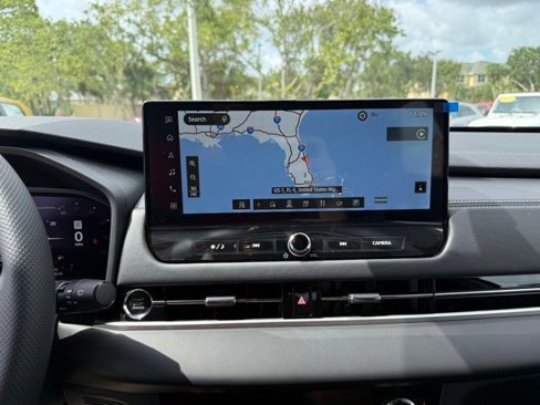 New 2025 Mitsubishi Outlander SE image 8