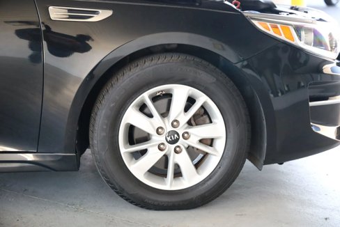Used 2018 Kia Optima LX image 28
