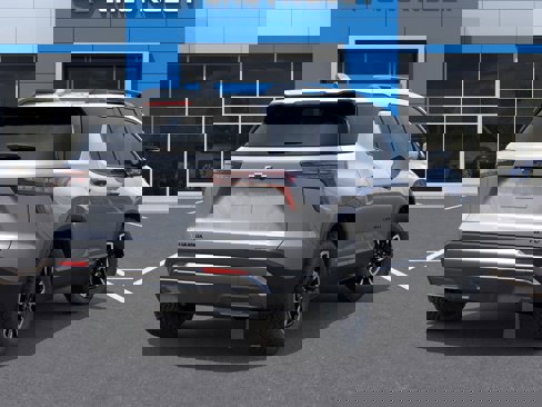 New 2026 Chevrolet Equinox ACTIV w/ Convenience Package III image 4