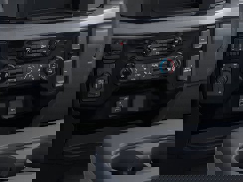 New 2025 Ford F550 4x4 Crew Cab image 15